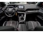 Peugeot 3008 1.2 PureTech GT Line Panodak Navi Camera Climate PDC Stoelverwarming Keyless Entry & Go Cruise C. LM velgen Afneembaar trekhaak