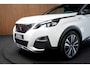 Peugeot 3008 1.2 PureTech GT Line Panodak Navi Camera Climate PDC Stoelverwarming Keyless Entry & Go Cruise C. LM velgen Afneembaar trekhaak