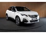 Peugeot 3008 1.2 PureTech GT Line Panodak Navi Camera Climate PDC Stoelverwarming Keyless Entry & Go Cruise C. LM velgen Afneembaar trekhaak