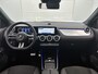 Mercedes-Benz GLA 250 e 140 Year Edition | Plus pakket | Nightpakket | Parkeerpakket | Trekhaak | Panoramaschuifdak | 20” multispaaks lichtmetalen velgen | Warmtewerend, donkergetint glas |