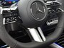 Mercedes-Benz GLA 250 e 140 Year Edition | Plus pakket | Nightpakket | Parkeerpakket | Trekhaak | Panoramaschuifdak | 20” multispaaks lichtmetalen velgen | Warmtewerend, donkergetint glas |