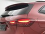Mercedes-Benz GLA 250 e 140 Year Edition | Plus pakket | Nightpakket | Parkeerpakket | Trekhaak | Panoramaschuifdak | 20” multispaaks lichtmetalen velgen | Warmtewerend, donkergetint glas |
