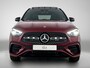 Mercedes-Benz GLA 250 e 140 Year Edition | Plus pakket | Nightpakket | Parkeerpakket | Trekhaak | Panoramaschuifdak | 20” multispaaks lichtmetalen velgen | Warmtewerend, donkergetint glas |
