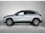 Mercedes-Benz GLA 250 e 140 Year Edition | Plus pakket | Nightpakket | Parkeerpakket | Trekhaak | Panoramaschuifdak | 20” tien-dubbelspaaks AMG velgen | Warmtewerend, donkergetint glas |