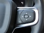 Volvo XC40 RECHARGE CORE 70 KWH / soh 92% / Trekhaak / Camera / BOVAG garantie