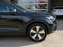 Volvo XC40 RECHARGE CORE 70 KWH / soh 92% / Trekhaak / Camera / BOVAG garantie