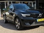 Volvo XC40 RECHARGE CORE 70 KWH / soh 92% / Trekhaak / Camera / BOVAG garantie