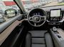 Volvo XC90 T8 455PK Plug-in hybrid AWD Ultra Dark | BLIS | 360 Camera | H&K | Luchtvering | Trekhaak | Pano | HUD | ACC |