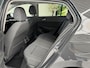 Volkswagen Golf 1.5 eTSI Life Business | Stoelverwarming | Apple CarPlay / Android Auto | Parkeersensoren V+A | Adaptive Cruise Control |