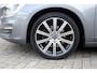 Volvo V60 T3 Summum | Dealeronderhouden |Parkeersensoren | Adaptieve Cruise Control | Adaptieve Koplampen | Verwarmbare Voor- En Achterstoelen | Electronic Climate Control | Apple Carplay / Android Auto |Elektrisch Verstelbare Bestuurdersstoel Met Geheugen | Verwarmbare Voorruit | Verwarmbaar Stuurwiel