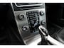 Volvo V60 T3 Summum | Dealeronderhouden |Parkeersensoren | Adaptieve Cruise Control | Adaptieve Koplampen | Verwarmbare Voor- En Achterstoelen | Electronic Climate Control | Apple Carplay / Android Auto |Elektrisch Verstelbare Bestuurdersstoel Met Geheugen | Verwarmbare Voorruit | Verwarmbaar Stuurwiel