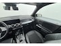 Mercedes-Benz GLB 200 Luxury Line Ruime familie-SUV met trekhaak en navigatie