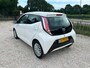 Toyota Aygo 1.0 VVT-i x-play Airco, Bleutoot multi media