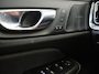 Volvo V60 2.0 T8 AWD + Dark | Trekhaak | 360 Camera | Panoramadak | Heads-up Display |
