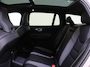Volvo V60 2.0 T8 AWD + Dark | Trekhaak | 360 Camera | Panoramadak | Heads-up Display |