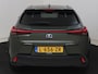 Lexus UX 250h Preference Line | BTW voertuig | Dealer onderhouden | Cruise Control Adaptive | Blind Spot Monitor | Climate Control |