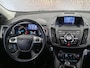 Ford Kuga 1.5 Titanium - 2.000 kg trekgewicht - TREKHAAK - VOORRUITVERWARMING - PARKEERSENSOREN V+A