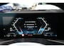 BMW 3-Serie Touring 320e | 204 PK | M Sportpakket | Panoramadak | Head-up display | Achteruitrijcamera | BMW 3 Serie Touring 320e M Sport met 2.0 viercilinder benzinemotor en plug-in hybride aandrijving, voorzien van panoramadak, Head-up display, navigatiesysteem, Apple CarPlay/Android Auto, Par
