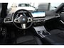 BMW 3-Serie Touring 320e | 204 PK | M Sportpakket | Panoramadak | Head-up display | Achteruitrijcamera | BMW 3 Serie Touring 320e M Sport met 2.0 viercilinder benzinemotor en plug-in hybride aandrijving, voorzien van panoramadak, Head-up display, navigatiesysteem, Apple CarPlay/Android Auto, Par