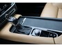 Volvo V90 2.0 T5 Momentum | Head-Up display | Panoramadak | Adaptieve Cruise Control | 360" Camera | Semi elektrische trekhaak | DAB+ Radio | Stoelverwarming voorzijde | Standkachel | Apple Carplay | Android Auto