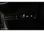 Volvo XC40 1.5 T5 Recharge Business Pro | Panoramadak | Camera | BLISS | Adaptieve Cruise | Trekhaak | Verwarmbare Voorstoelen & Stuurwiel