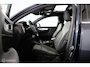 Volvo XC40 1.5 T5 Recharge Business Pro | Panoramadak | Camera | BLISS | Adaptieve Cruise | Trekhaak | Verwarmbare Voorstoelen & Stuurwiel