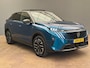 Peugeot 3008 1.2 Hybrid 136 GT Panorama Dak | 360 Camera | Elek. Lederen Stoelen met Massage | FOCAL | Stoelverwarming/Ventilatie | Afneembare Trekhaak | Achterstoelen verwarmd | Achteruitrijcamera | Afwijkende dakkleur
