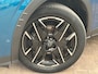 Peugeot 3008 1.2 Hybrid 136 GT Panorama Dak | 360 Camera | Elek. Lederen Stoelen met Massage | FOCAL | Stoelverwarming/Ventilatie | Afneembare Trekhaak | Achterstoelen verwarmd | Achteruitrijcamera | Afwijkende dakkleur