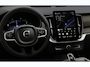 Volvo XC90 T8 Plug-in hybrid AWD Ultra Dark | Luchtvering | Trekhaak | Keyless Entry | Schuif-/Kanteldak | Elek. Verst. Voorstoelen | 360° Camera | Head-up Display | Harman Kardon Audio