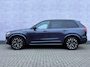 Volvo XC90 T8 Plug-in hybrid AWD Ultra Dark | Luchtvering | Trekhaak | Keyless Entry | Schuif-/Kanteldak | Elek. Verst. Voorstoelen | 360° Camera | Head-up Display | Harman Kardon Audio