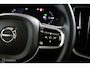 Volvo XC60 2.0 T6 Plug-in hybrid AWD Plus Dark | Adaptieve Cruise | Panoramadak | Trekhaak | BLISS | Verwarmbare Voorstoelen & Stuurwiel | Contour Stoelen