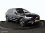 Volvo XC60 2.0 T6 Plug-in hybrid AWD Plus Dark | Adaptieve Cruise | Panoramadak | Trekhaak | BLISS | Verwarmbare Voorstoelen & Stuurwiel | Contour Stoelen