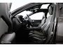 Volvo XC60 2.0 T6 Plug-in hybrid AWD Plus Dark | Adaptieve Cruise | Panoramadak | Trekhaak | BLISS | Verwarmbare Voorstoelen & Stuurwiel | Contour Stoelen