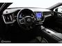 Volvo XC60 2.0 T6 Plug-in hybrid AWD Plus Dark | Adaptieve Cruise | Panoramadak | Trekhaak | BLISS | Verwarmbare Voorstoelen & Stuurwiel | Contour Stoelen