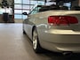 BMW 3-Serie Cabrio 320i Spring Cabrio | Automaat | Navigatie | Elektrische Stoelen Cabrio | Automaat | Navigatie | Elektrische Stoelen