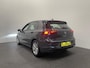 Volkswagen Golf 1.0 eTSI 110pk Automaat Life Navigatie Apple Carplay/Android Auto Parkeersensoren Adaptieve Cruise Control Sfeerverlichting Virtual Cockpit Climate Control Lichtmetalen velgen