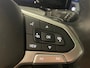 Volkswagen Golf 1.0 eTSI 110pk Automaat Life Navigatie Apple Carplay/Android Auto Parkeersensoren Adaptieve Cruise Control Sfeerverlichting Virtual Cockpit Climate Control Lichtmetalen velgen