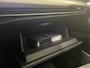 Volkswagen Golf 1.0 eTSI 110pk Automaat Life Navigatie Apple Carplay/Android Auto Parkeersensoren Adaptieve Cruise Control Sfeerverlichting Virtual Cockpit Climate Control Lichtmetalen velgen