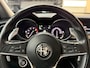 Alfa Romeo Stelvio 2.0 T AWD First Edition, 280Pk, 2017, 2de eigenaar, Volledig leder, Stoel+stuur verwarming, Climate control, Parkeersensoren, 20" velgen, Schakelflippers,