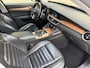 Alfa Romeo Stelvio 2.0 T AWD First Edition, 280Pk, 2017, 2de eigenaar, Volledig leder, Stoel+stuur verwarming, Climate control, Parkeersensoren, 20" velgen, Schakelflippers,