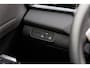 Volkswagen T-Roc 1.5 eTSI 115pk DSG Life First Edition | 18" Velgen | Achteruitrijcamera | Stoelverwarming