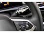 Volkswagen T-Roc 1.5 eTSI 115pk DSG Life First Edition | 18" Velgen | Achteruitrijcamera | Stoelverwarming