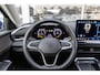Volkswagen T-Roc 1.5 eTSI 115pk DSG Life First Edition | 18" Velgen | Achteruitrijcamera | Stoelverwarming