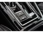 Volkswagen Golf 1.5 eTSI R-Line Panoramadak Stoel-Stuurverwarming Clima Carplay 18"