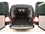 Volkswagen Transporter 2.0 TDI L2H1 150PK Highline | Dubbele Cabine | Automaat | Airco | Camera | Cruise | Carplay | Trekhaak | Parkeersens.