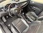 Alfa Romeo Giulietta 1.4 T Distinctive, 170Pk, 2011, Volledig leder, Origineel Nederlands, Trekhaak, Climate control, Cruise control, Parkeersensoren, navigatie, DB riem vv. in 2024,