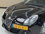 Alfa Romeo Giulietta 1.4 T Distinctive, 170Pk, 2011, Volledig leder, Origineel Nederlands, Trekhaak, Climate control, Cruise control, Parkeersensoren, navigatie, DB riem vv. in 2024,