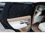 Land Rover Range Rover P550e SV | Meridian Signature Audio, 23", Achterasbesturing, Massage, Entertainment, Trekhaak, Pano, Zonweringspakket, Zitklima, Stuurverwarming, ACC
