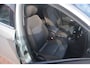 Ford Mondeo 2.0-16V Ghia Nederlandse auto 108398 NAP dealeronderhouden laatste beurt bij 107000km met oa navigatie lmv trekhaak pdc cruise control nette auto!!