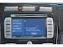 Ford Mondeo 2.0-16V Ghia Nederlandse auto 108398 NAP dealeronderhouden laatste beurt bij 107000km met oa navigatie lmv trekhaak pdc cruise control nette auto!!